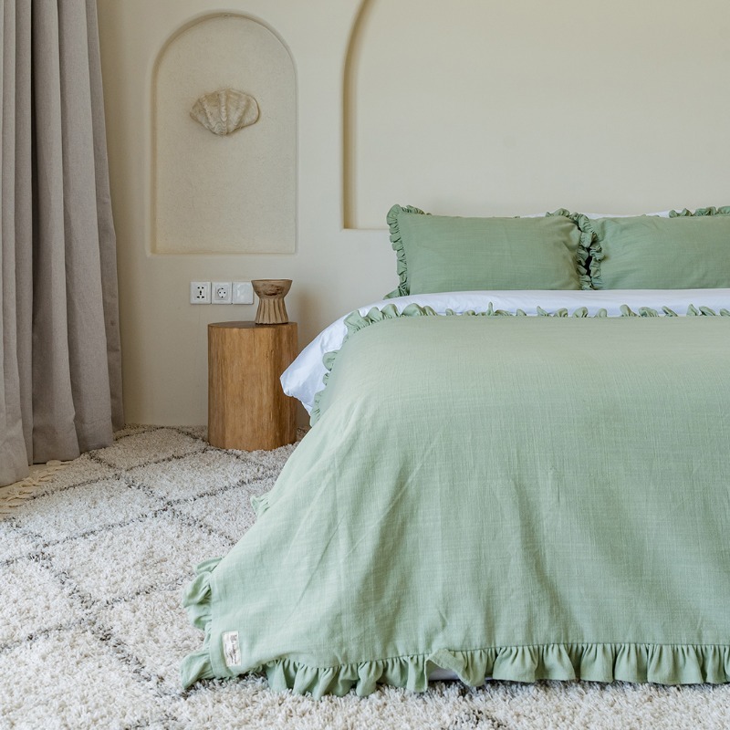 Rahasia Tempat Tidur Terlihat “Mahal” Tanpa Ganti Kasur: Styling Sederhana yang Sering Diabaikan